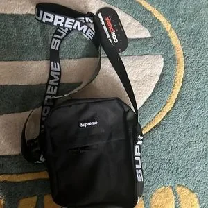 Supreme ss18 shoulder bag cheap black